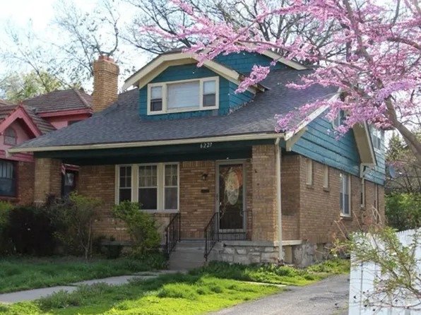 6227 Rockhill Rd, Kansas City, MO 64110