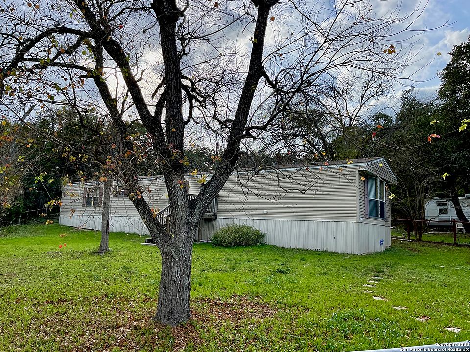 1st image of 302 OAKLANE ST