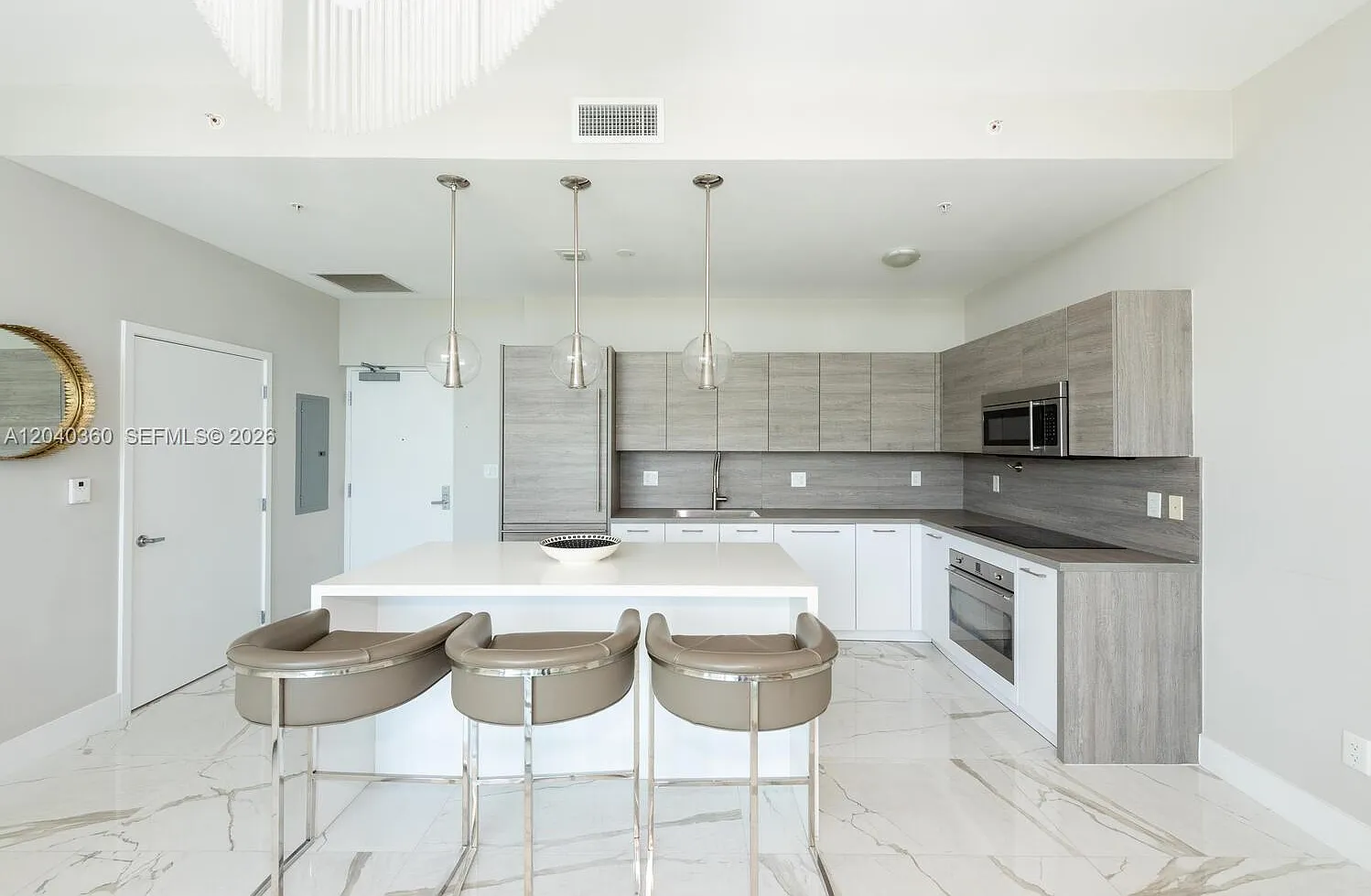 400 Sunny Isles Blvd — Photo 4