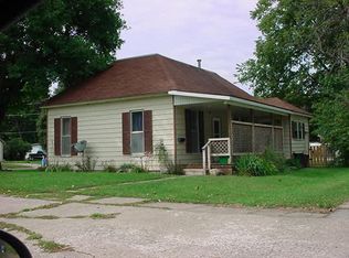 806 W State St, Jefferson, IA 50129