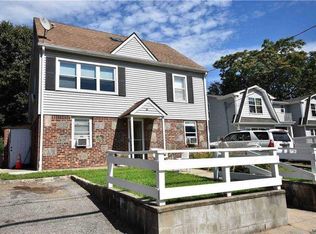26 Marwood Rd N #A, Pt Washington, NY 11050
