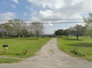 402 Manchester Mnr, Thibodaux, LA 70301
