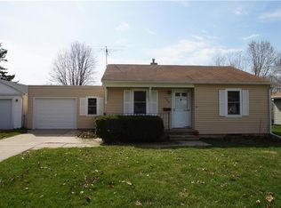 309 E 20th St S, Newton, IA 50208