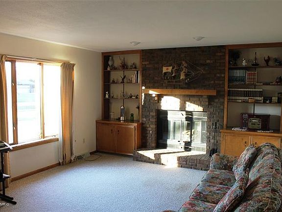3rd image of 1752 Kinney Ave NW