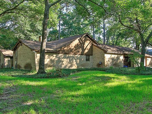 3rd image of 15427 Oaklawn Park Dr