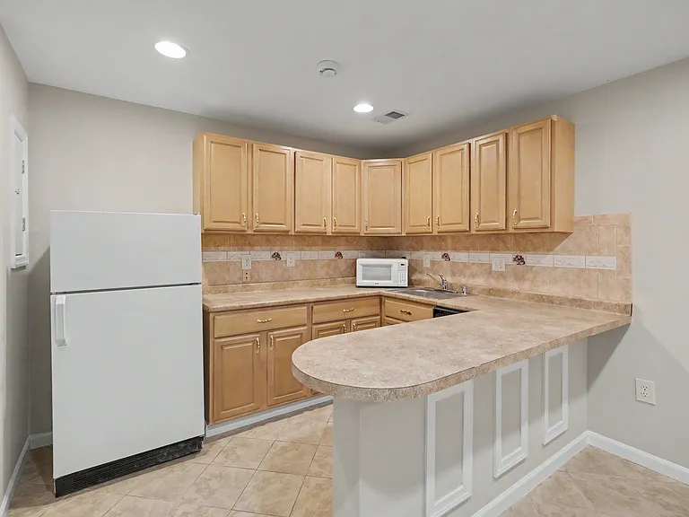 9625 Lindenbrook St — Photo 12