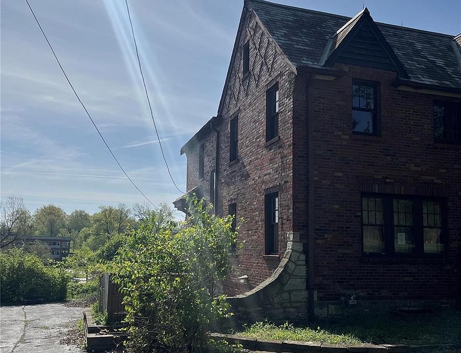 15 Bellerive Acres, Saint Louis, MO 63121 Zillow