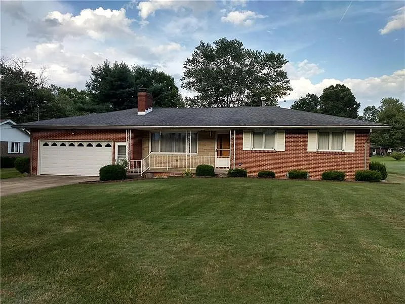 295 Donald Rd photo 1