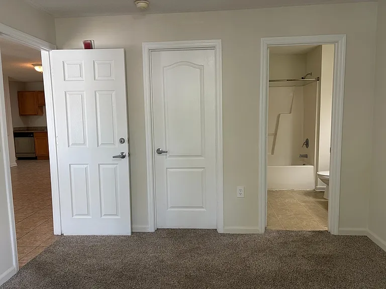 3000 S Adams St #422 — Photo 8
