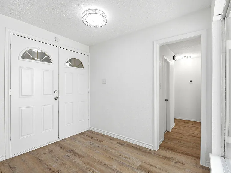 19407 Enchantford Ct — Photo 7