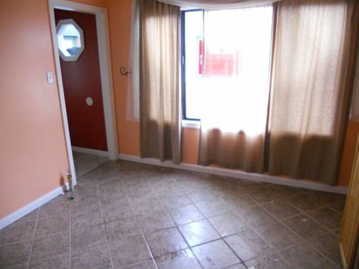 2nd image of 208 Rutland St