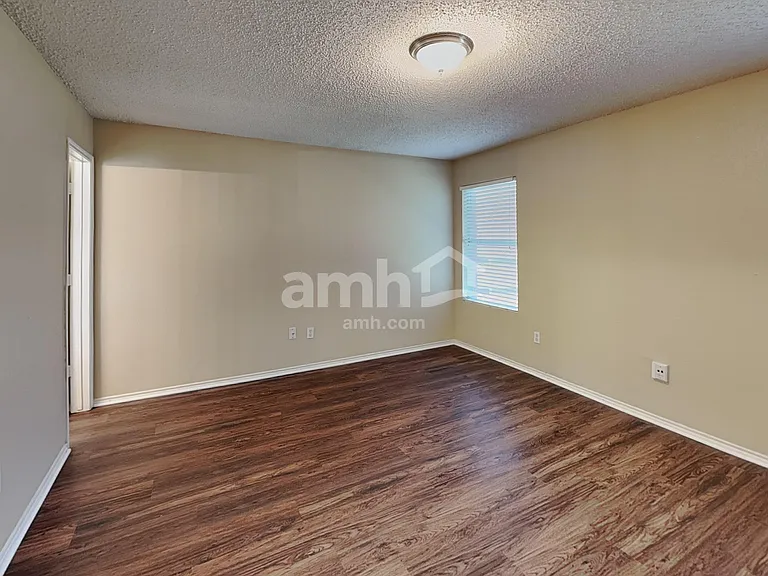 10800 Irish Glen Trl — Photo 10