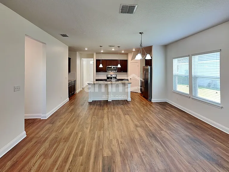 713 Celebration Ln — Photo 6