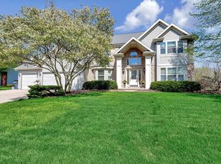 958 Evergreen Ln, Neenah, WI 54956