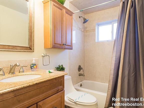 3rd image of 29 Oxford Cir #2