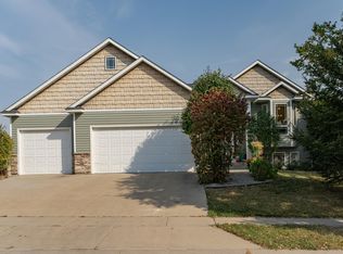 2109 Neptune Pl SW, Rochester, MN 55902