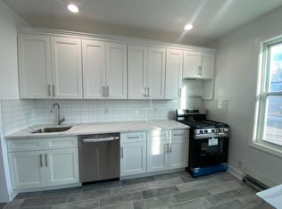 7127 69th St #2, Ridgewood, NY 11385