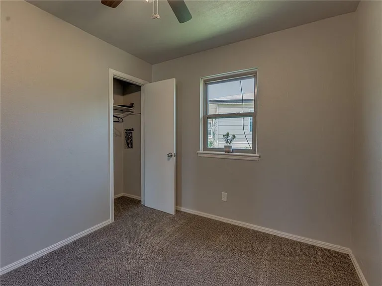 4901 S Rhode Island Ave — Photo 16