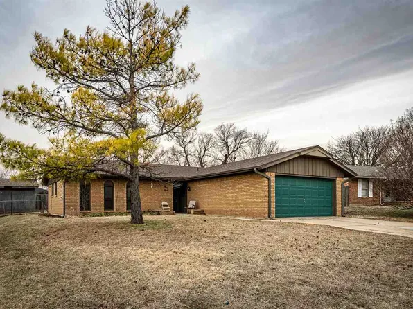 115 SE Coachman Dr, Lawton, OK 73501