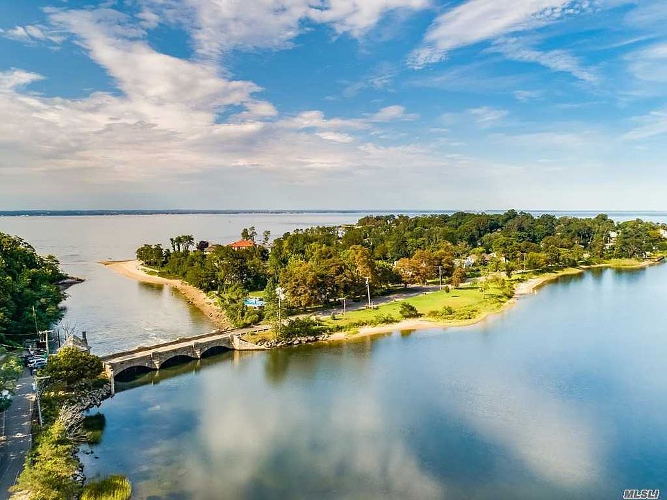 1st image of 12 Mansion Dr