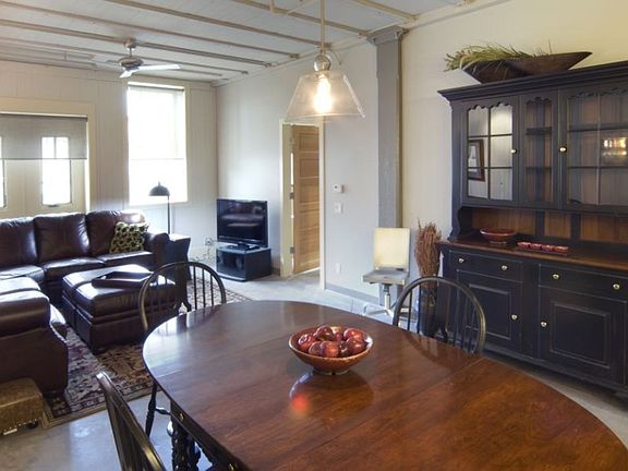 3rd image of 2605 Minnesota Ave #102