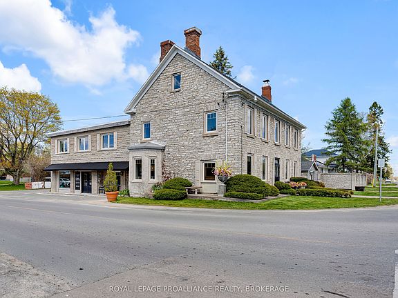 2nd image of 1863 Sydenham Rd