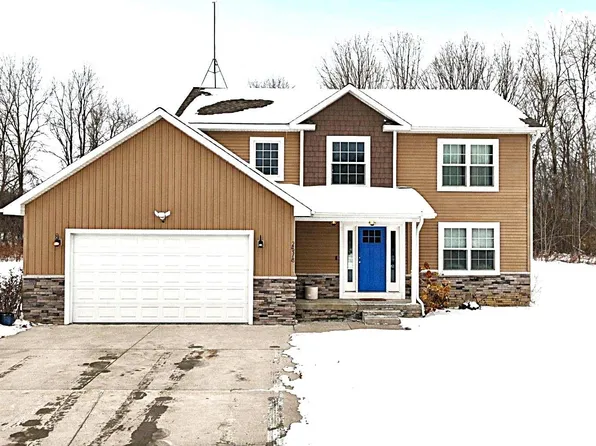2578 White Pine Trl, Mount Pleasant, MI 48858