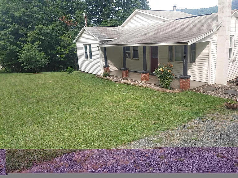 17347 Amberson Rd — Photo 1