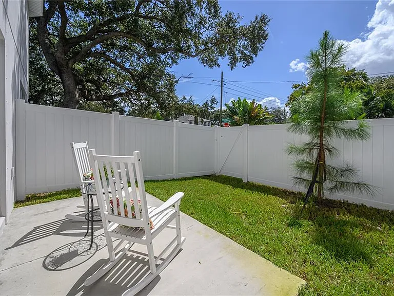 4402 W Gray St #1 — Photo 25