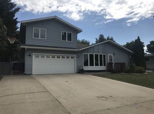 2616 6th St NW, Minot, ND 58703