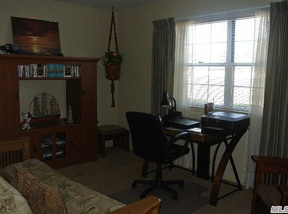 4th image of 14 Windmill Gate Dr