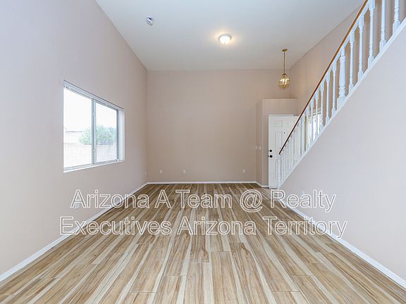 4th image of 2416 W Chris Oliver Way