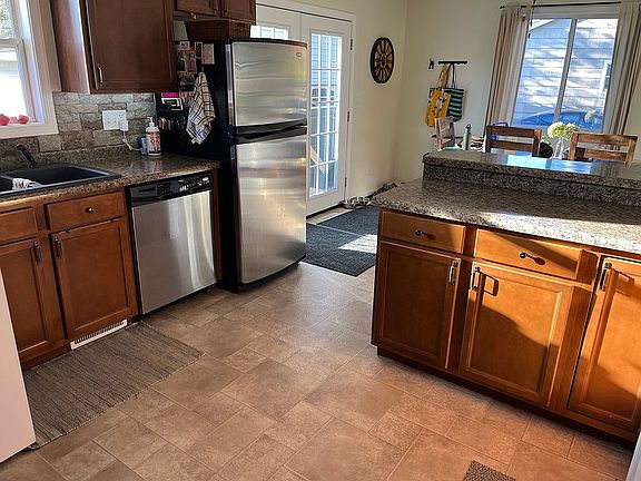 5th image of 13 James Rd