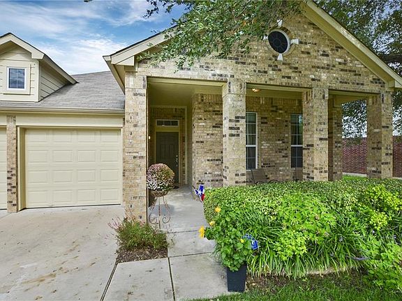 4th image of 246 Hoot Owl Ln N