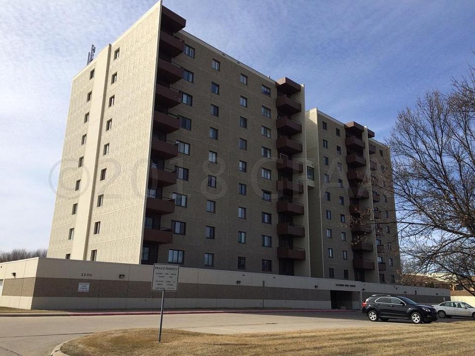 1st image of 2200 S 29th St