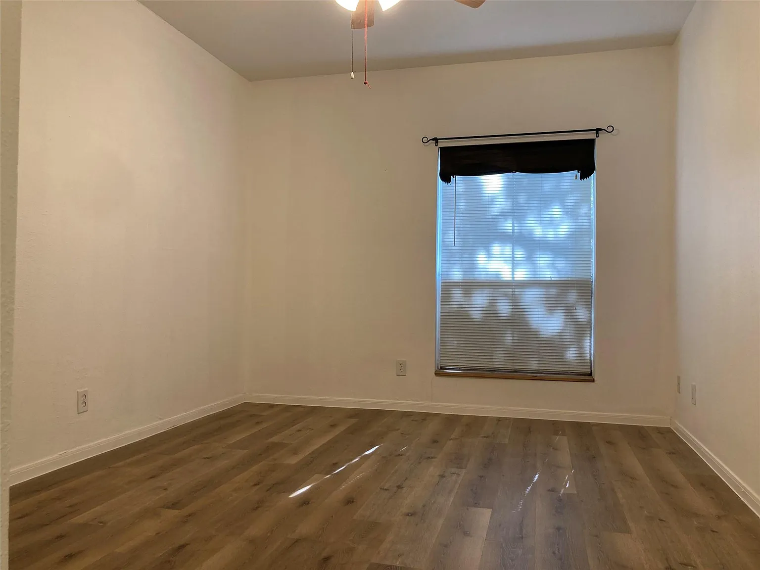2 bed, 2.0 bath, 1108 sqft, $1,250 — Photo 4