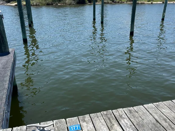177 Yacht Club Ct #177, Manteo, NC 27954