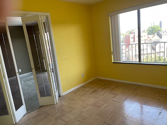 Rented by Compass | media 9