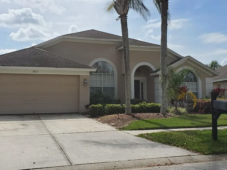18110 Palm Breeze Dr — Photo 1