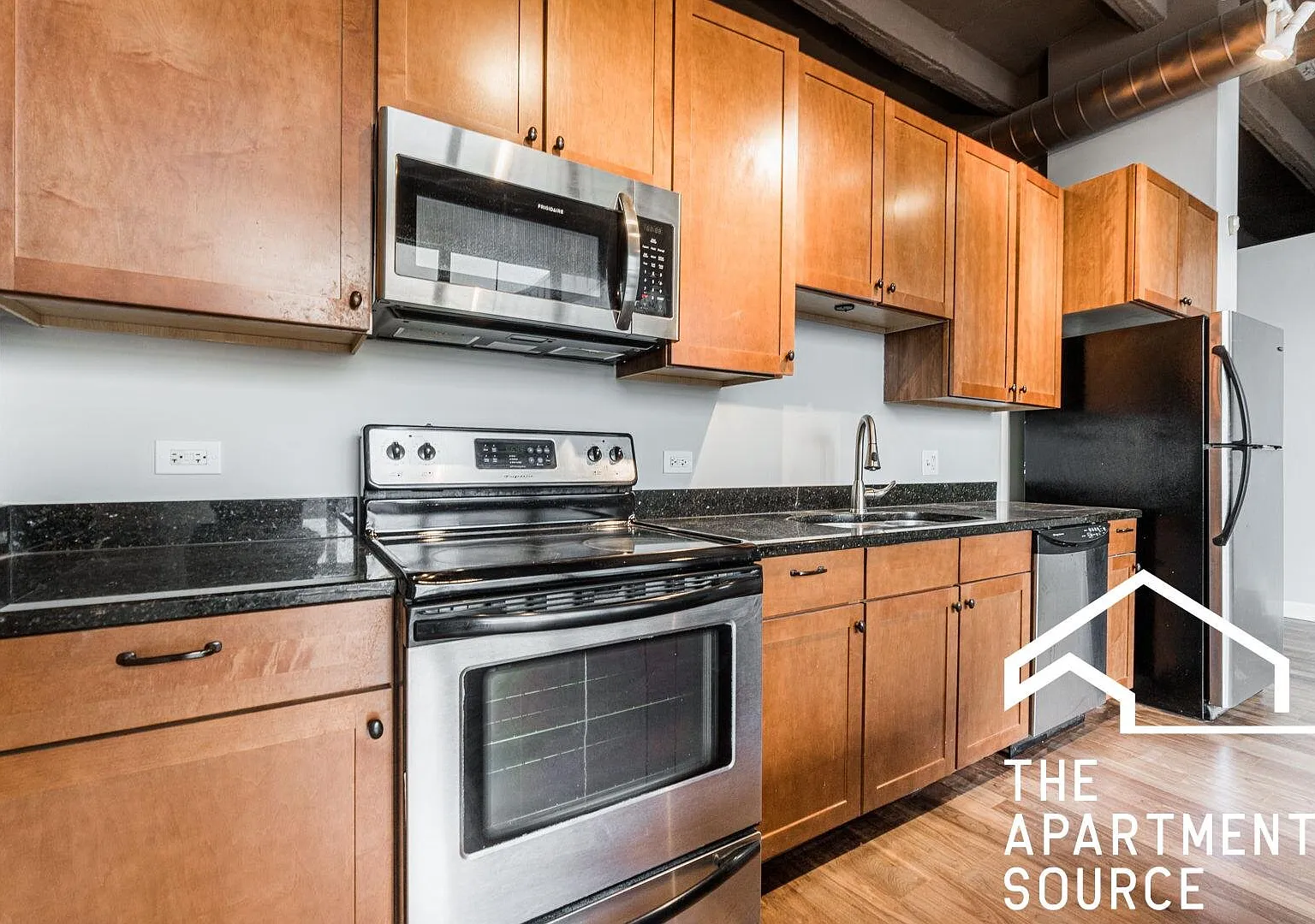 Modern 2 Bed/2 Bath Condo in Chicago | Available 8/29 | $2995 - 4133 W Belmont, IL — Photo 3