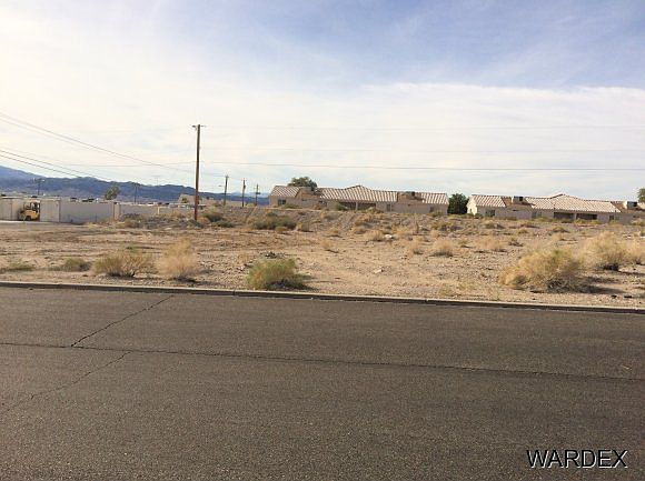 1st image of 3058 Shoshone Dr