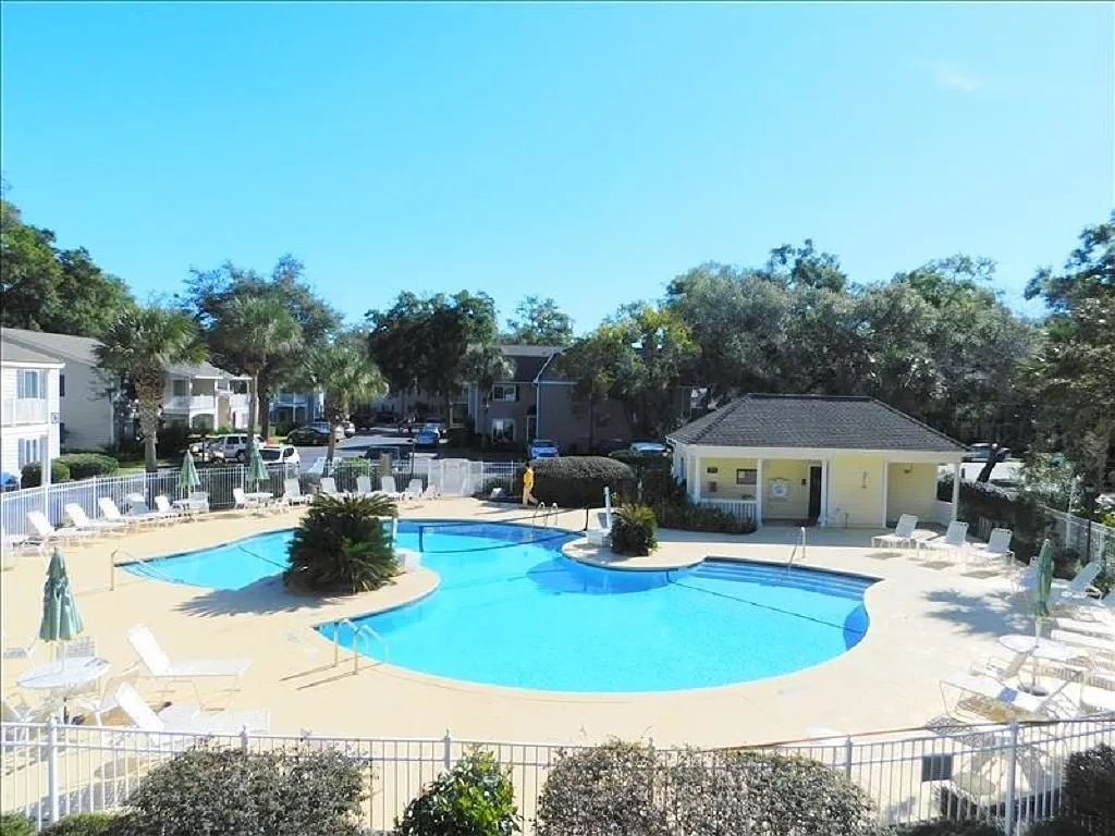 2 bed, 950 sqft, $1,500 — Photo 2