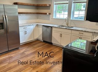 824 Chick Springs Rd, Taylors, SC 29687