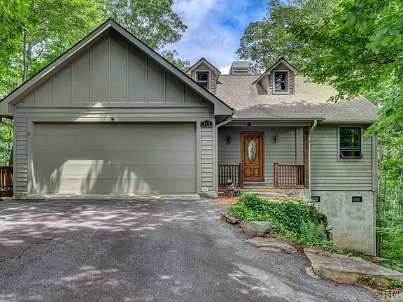 2nd image of 113 Flyaway Cir