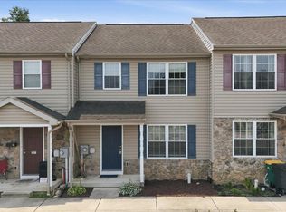 22 E 9th St, Waynesboro, PA 17268