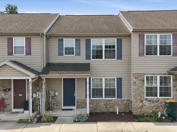 22 E 9th St, Waynesboro, PA 17268