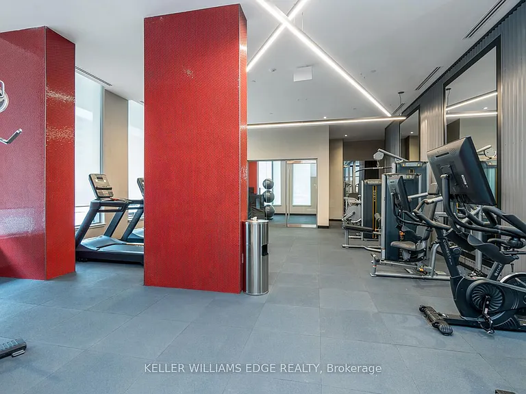 212 King William St #502 — Photo 22