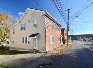 45 W Main St, Weatherly, PA 18255