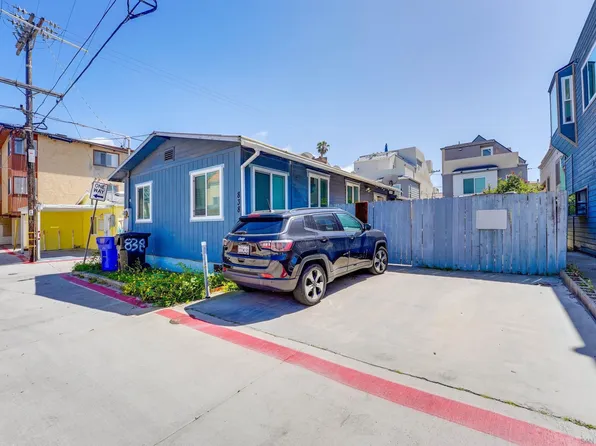 838 Portsmouth Ct, San Diego, CA 92109
