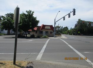 1030 River Rd #1, Eugene, OR 97404